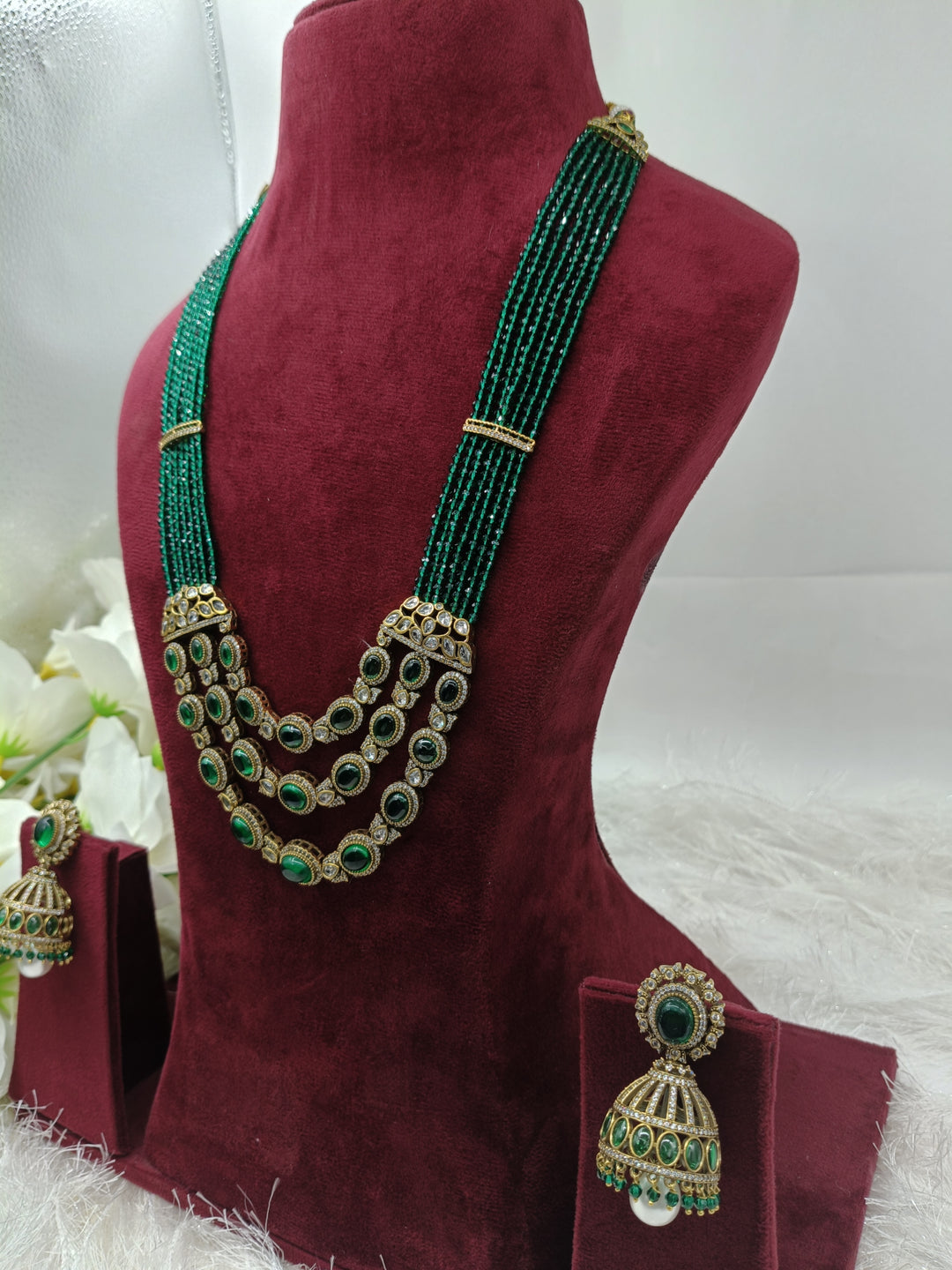 Dhriti Kundan Necklace Set