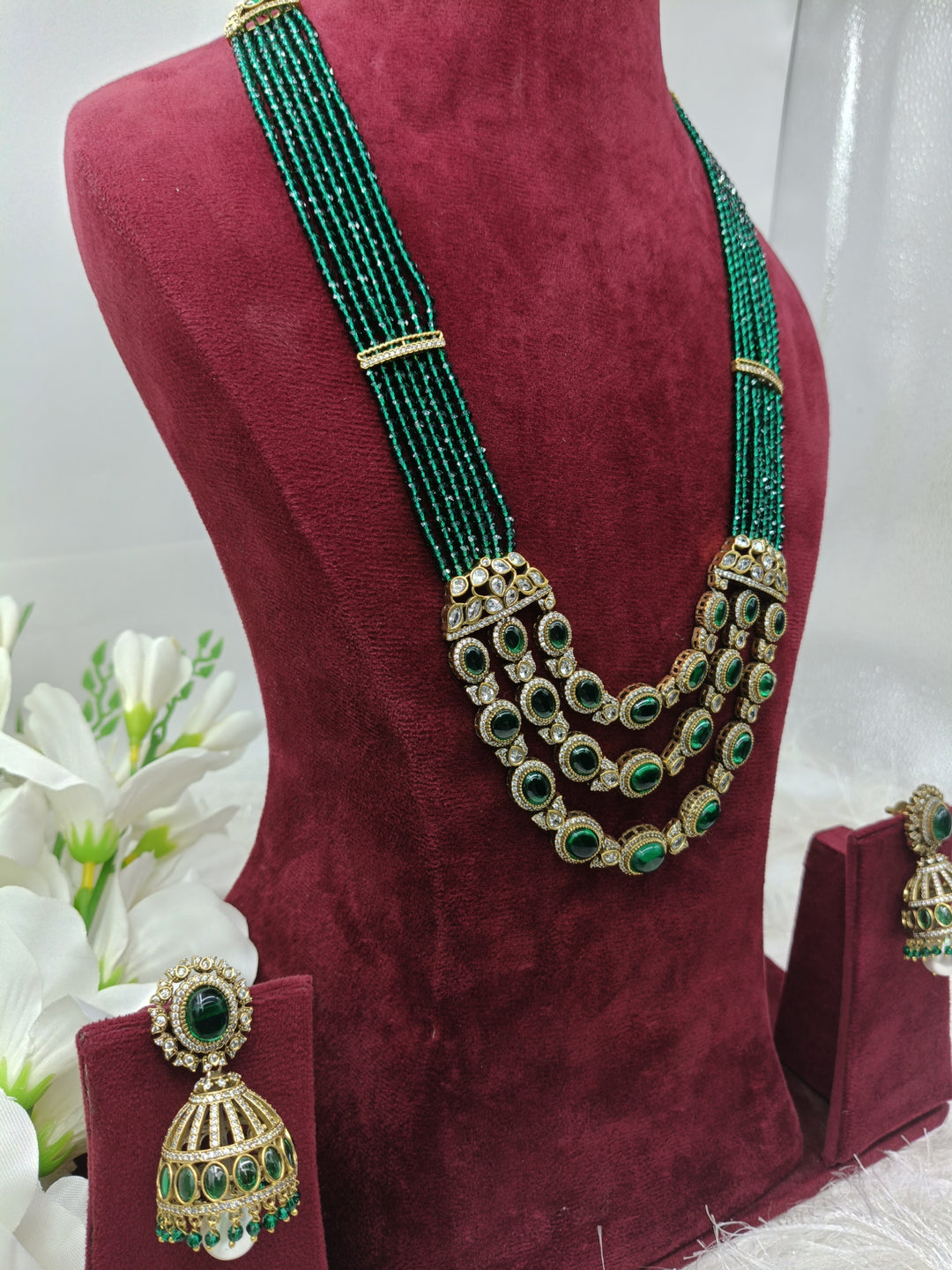 Dhriti Kundan Necklace Set