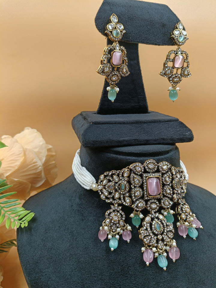 Meera Kundan Necklace Set