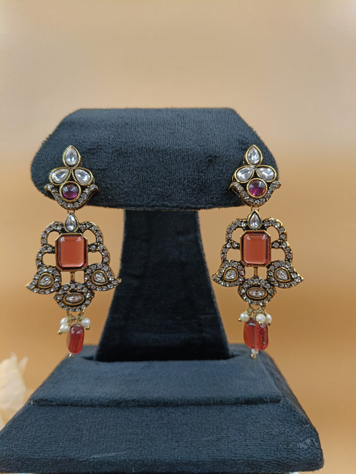 Meera Kundan Necklace Set