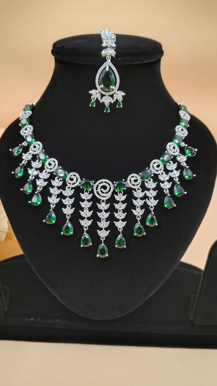 Aamna AD Necklace Set
