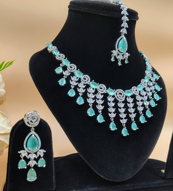 Aamna AD Necklace Set