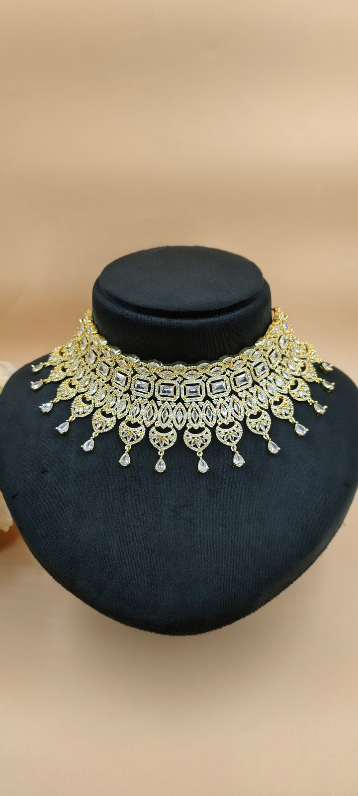 Matilda AD Necklace Set
