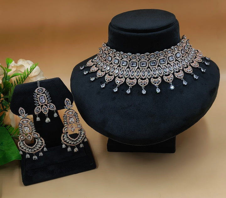 Matilda AD Necklace Set
