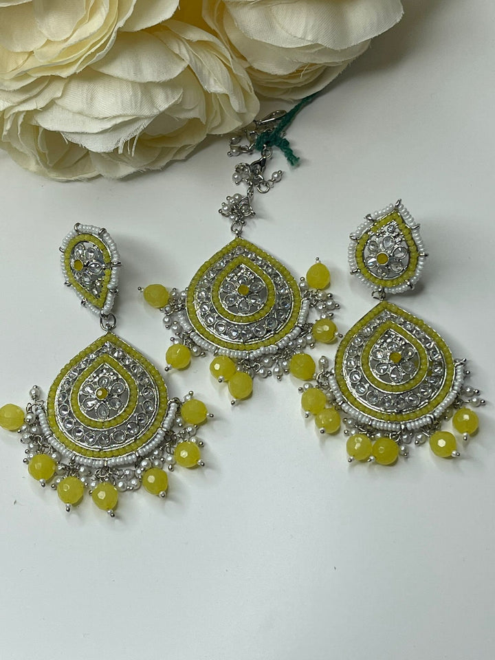 Izhaar Indian Maang Tikkat Set With Earrings For Girls And Womens.