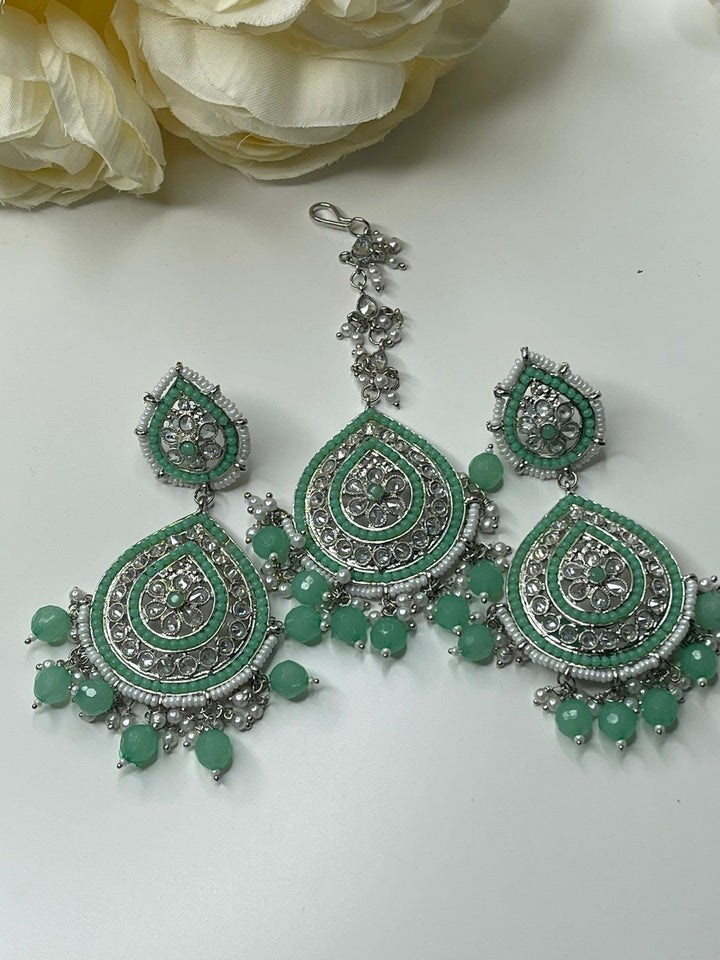 Izhaar Indian Maang Tikkat Set With Earrings For Girls And Womens.