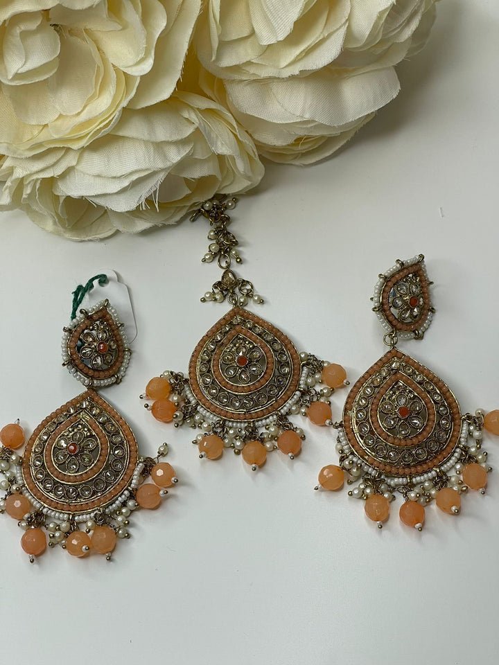 Izhaar Indian Maang Tikkat Set With Earrings For Girls And Womens.