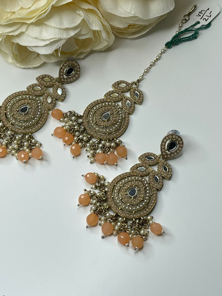Izhaar Indian Maang Tikkat Set With Earrings For Girls And Womens.
