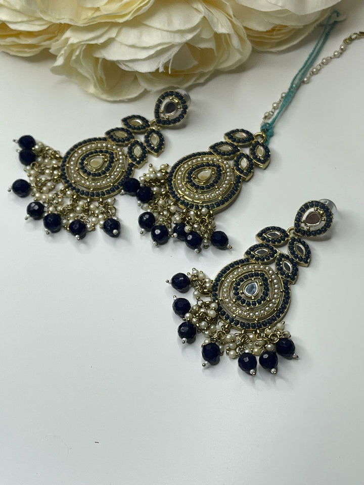 Izhaar Indian Maang Tikkat Set With Earrings For Girls And Womens.