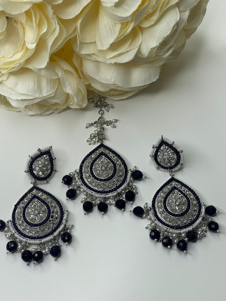 Izhaar Indian Maang Tikkat Set With Earrings For Girls And Womens.