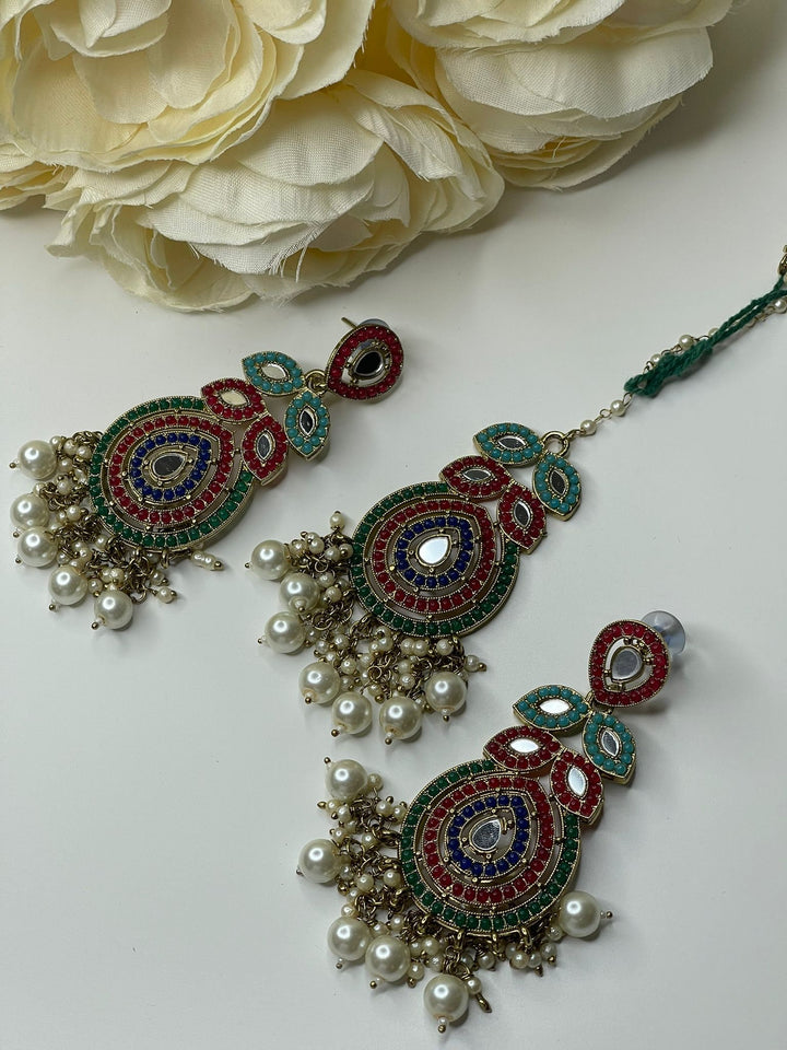 Izhaar Indian Maang Tikkat Set With Earrings For Girls And Womens.