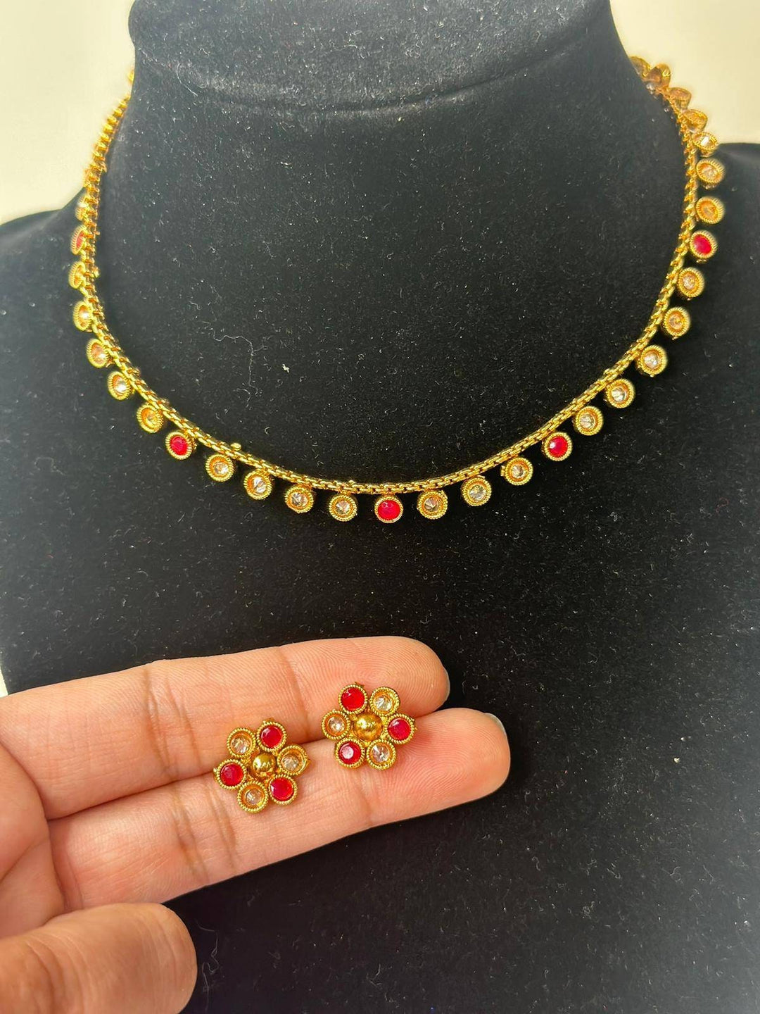 Aarohi Polki Set