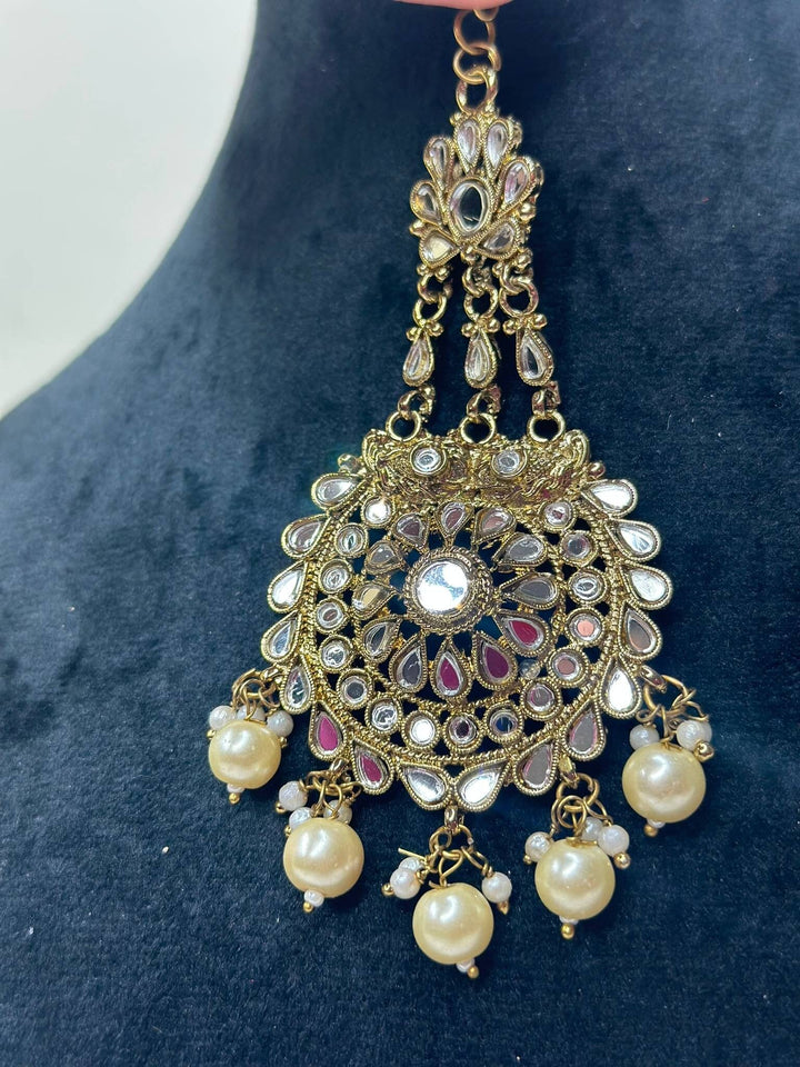 Izhaar Indian Pearl Passa