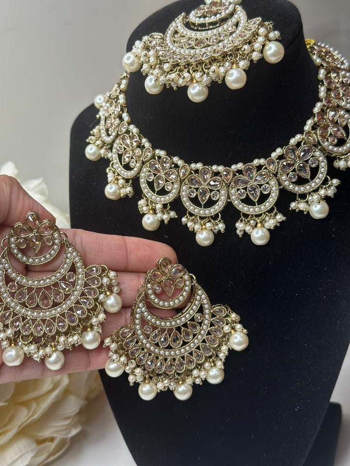 Noori Reverse AD Necklace