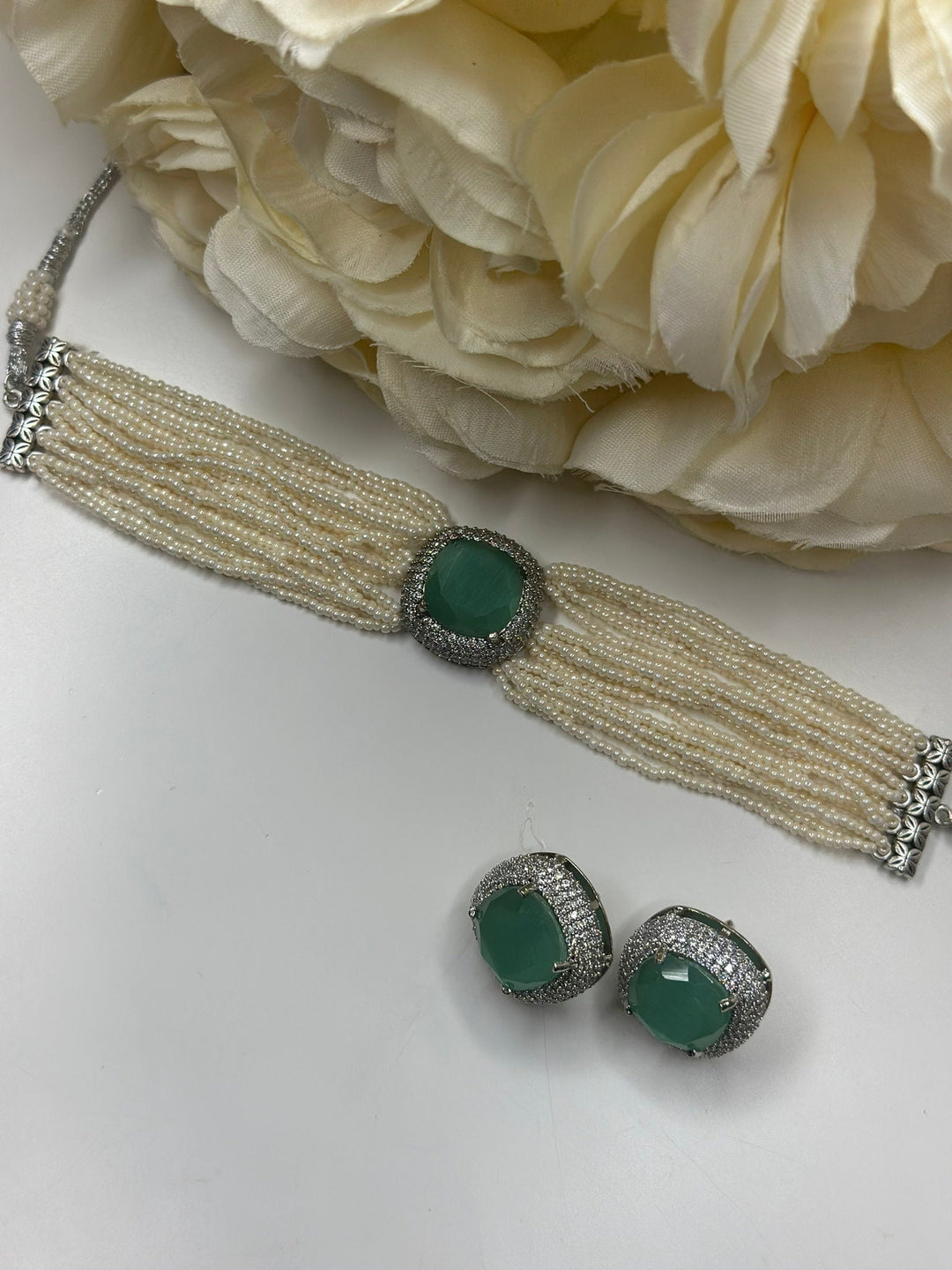 Izhaar Choker Set