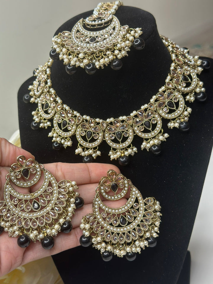 Noori Reverse AD Necklace