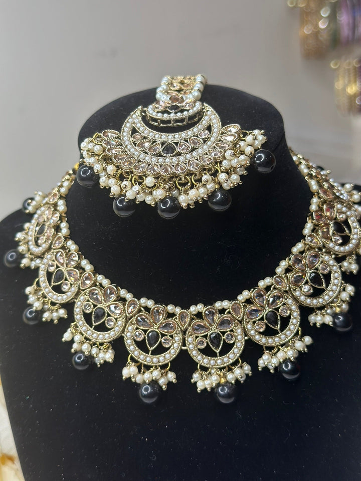 Noori Reverse AD Necklace