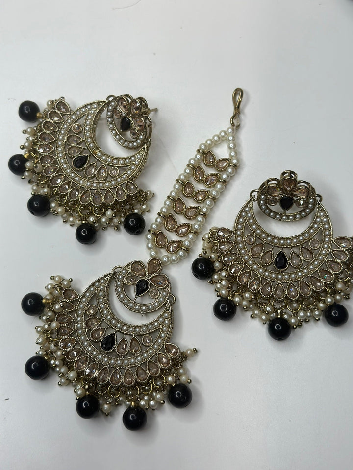 Noori Reverse AD Necklace