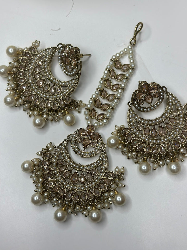 Noori Reverse AD Necklace