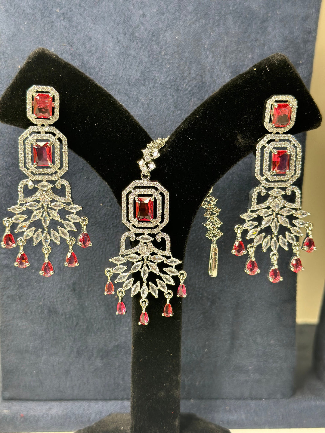 Izhaar AD Silver Earings and tikka set Womens ADET001