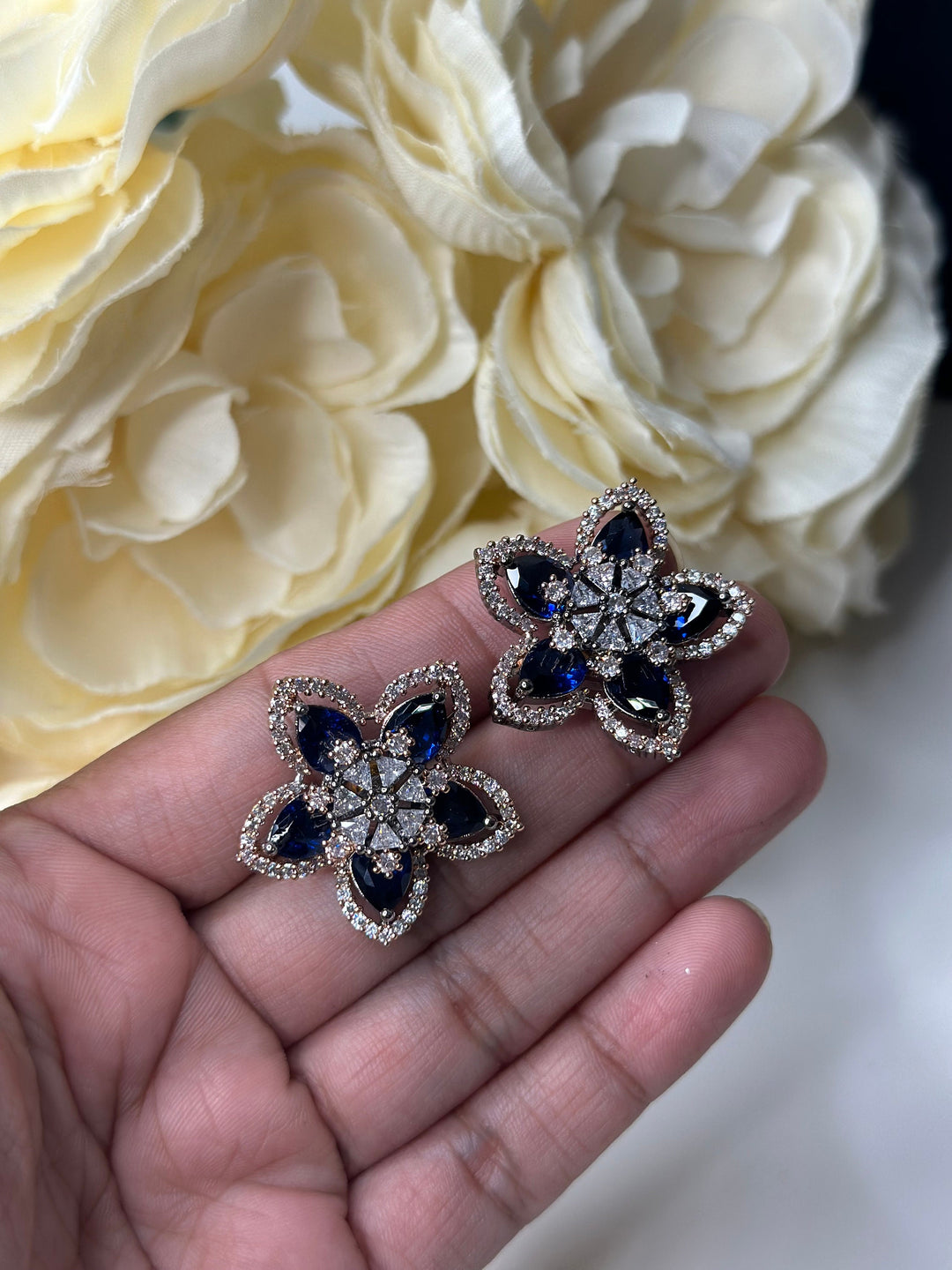 AD Star Design Earrings Set
