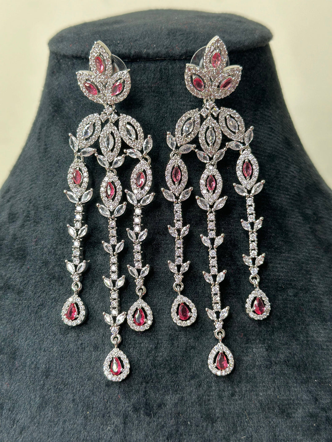 Fiza AD Trendy Earrings Set