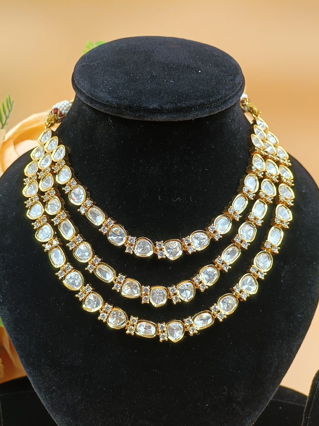Eraya Paachi White Kundan Necklace Set