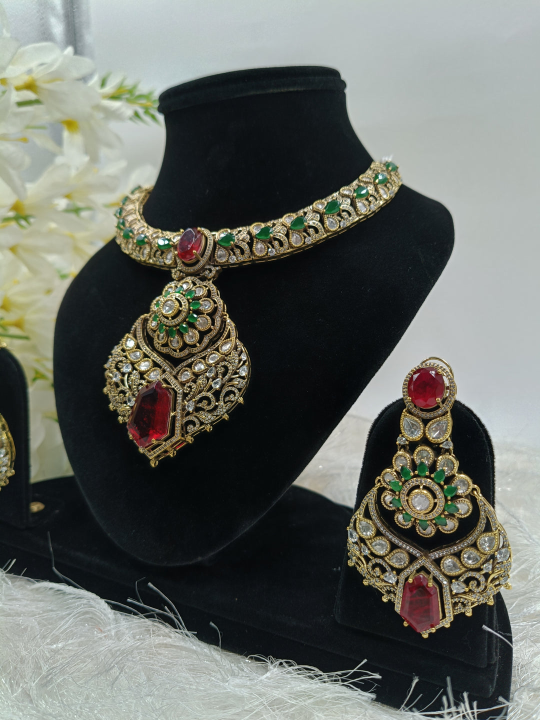 Liya Kundan Set