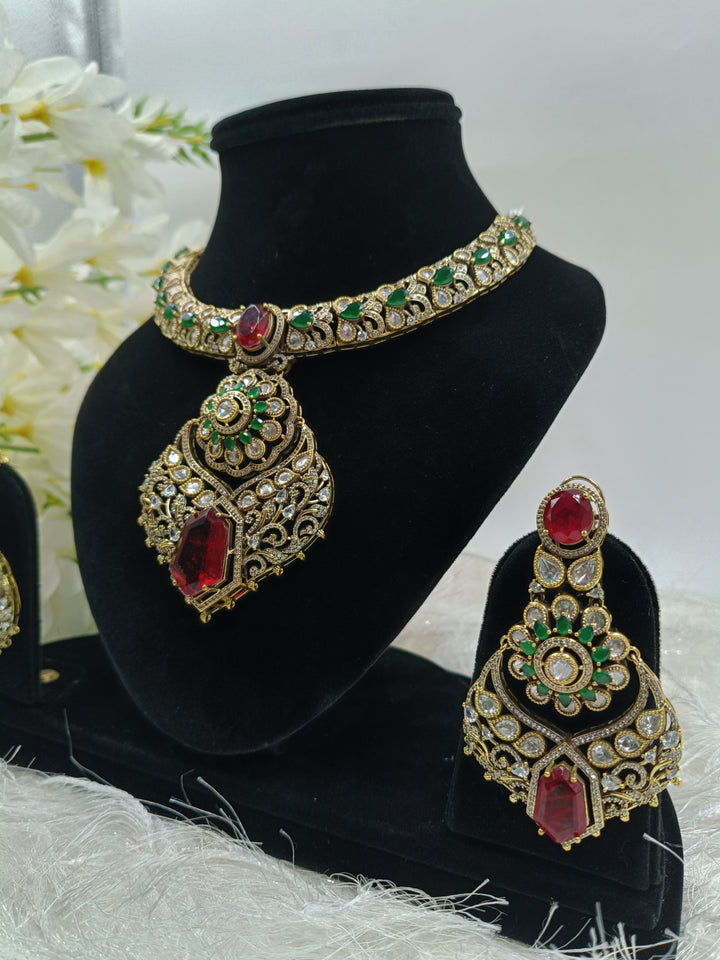 Liya Kundan Set