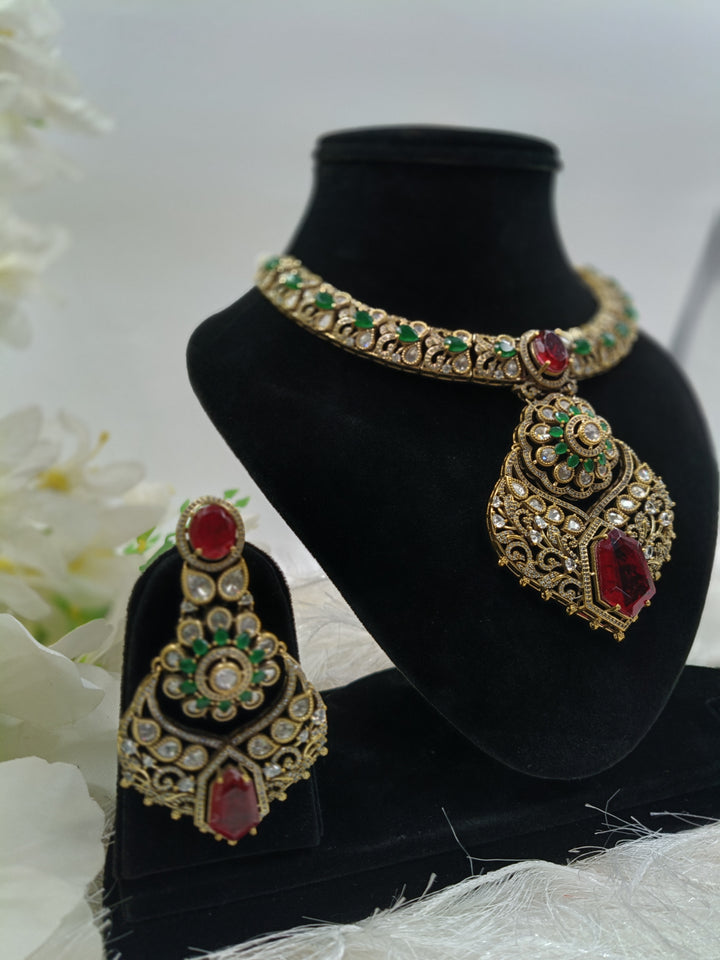 Liya Kundan Set