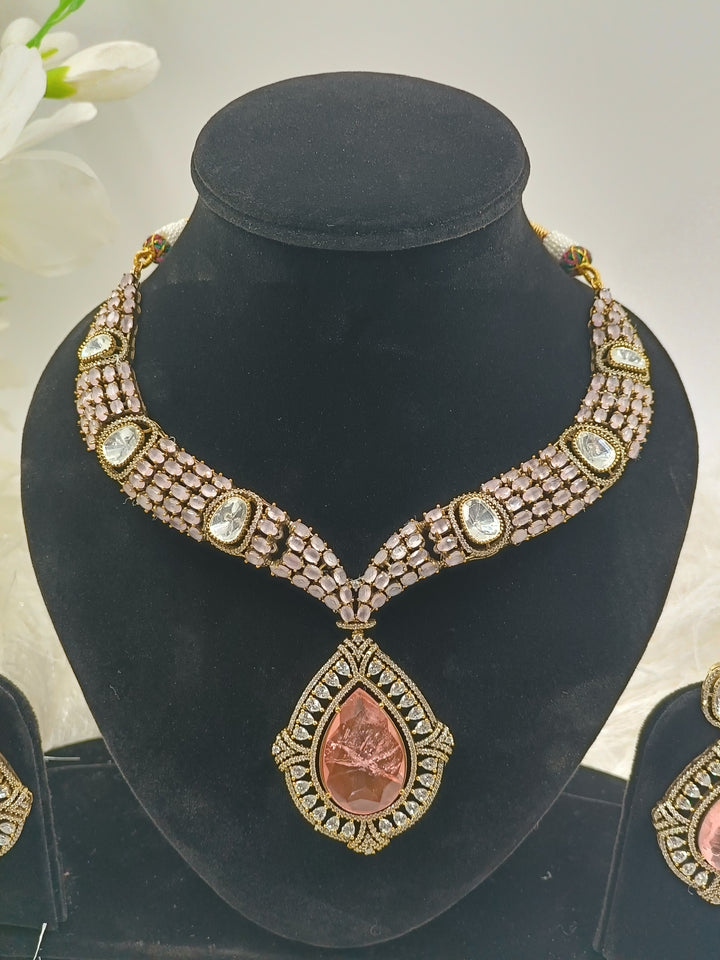 Jane Kundan Set