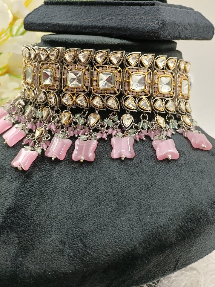 Jhanvi Kundan Set