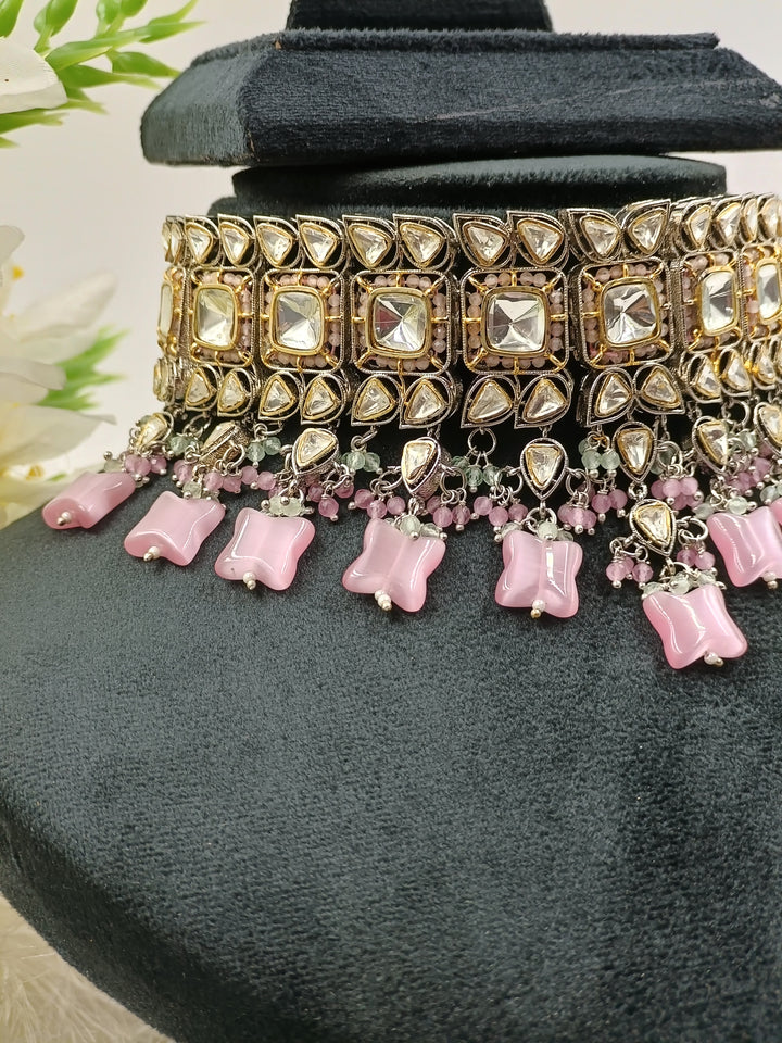 Jhanvi Kundan Set