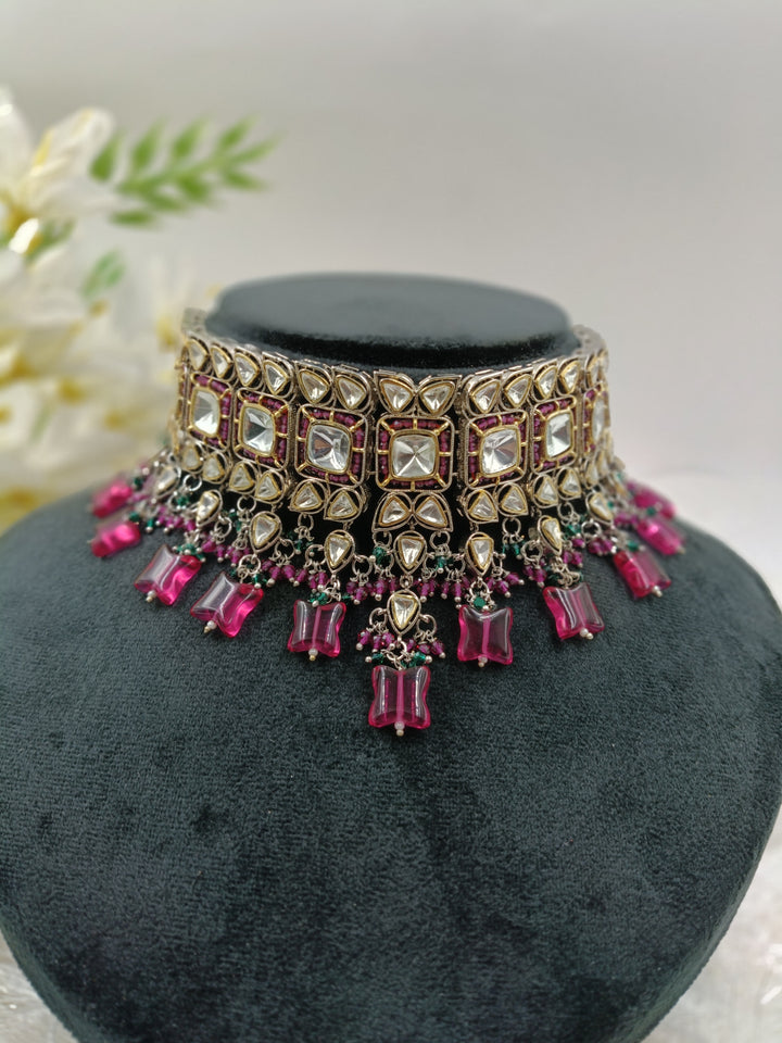 Jhanvi Kundan Set