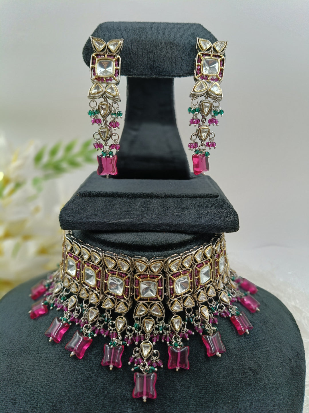 Jhanvi Kundan Set