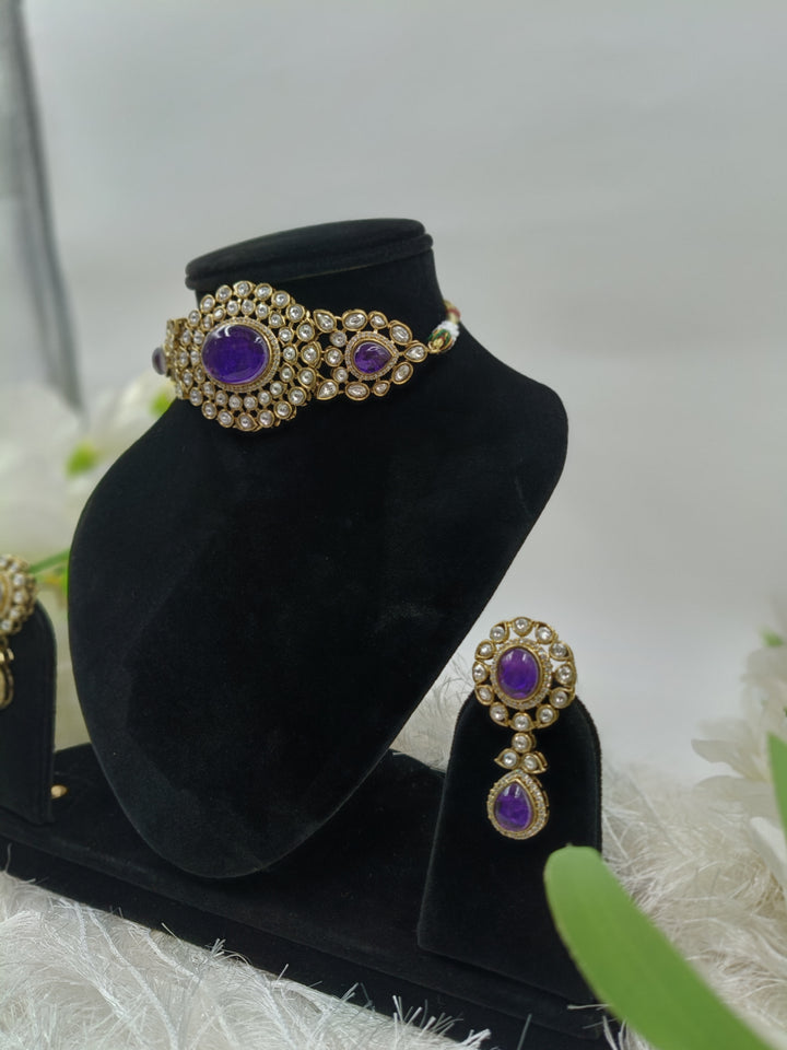 Aparna Kundan Choker Set