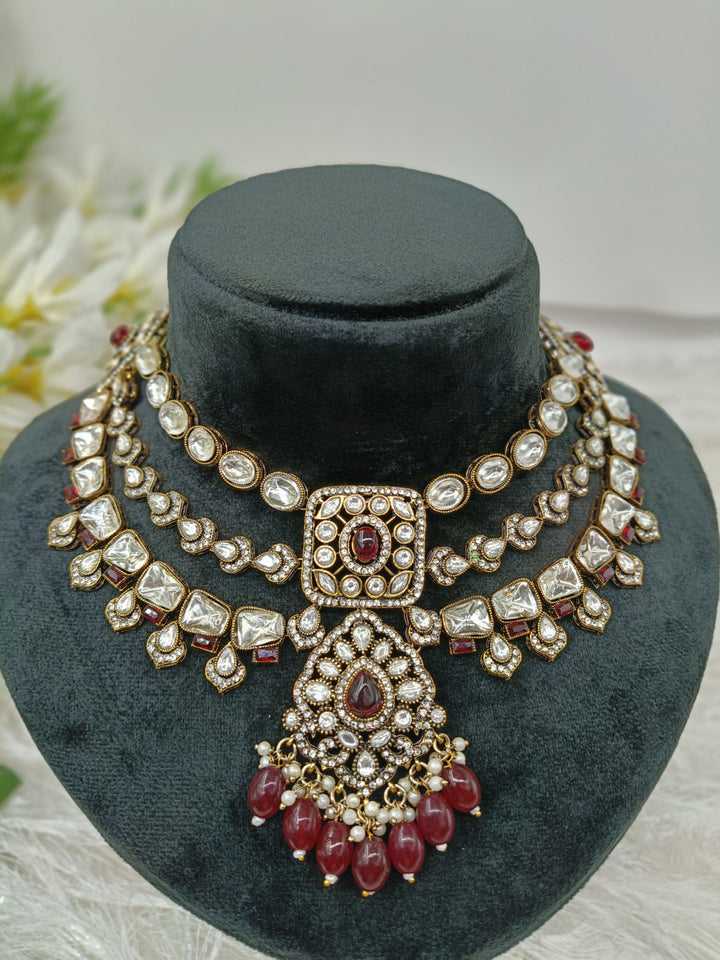 Urisha Kundan Set