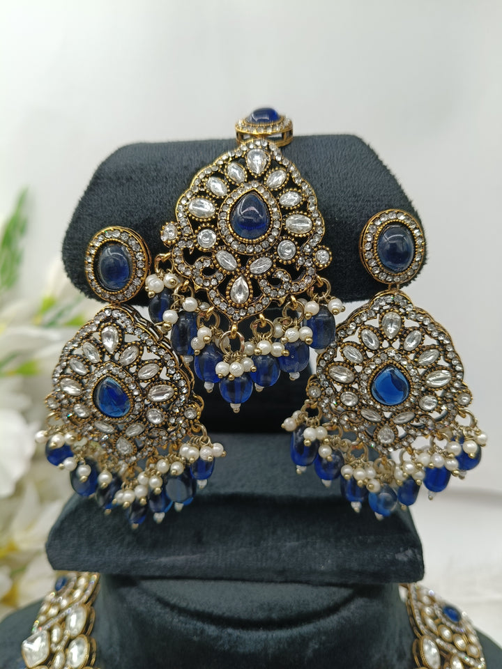 Urisha Kundan Set