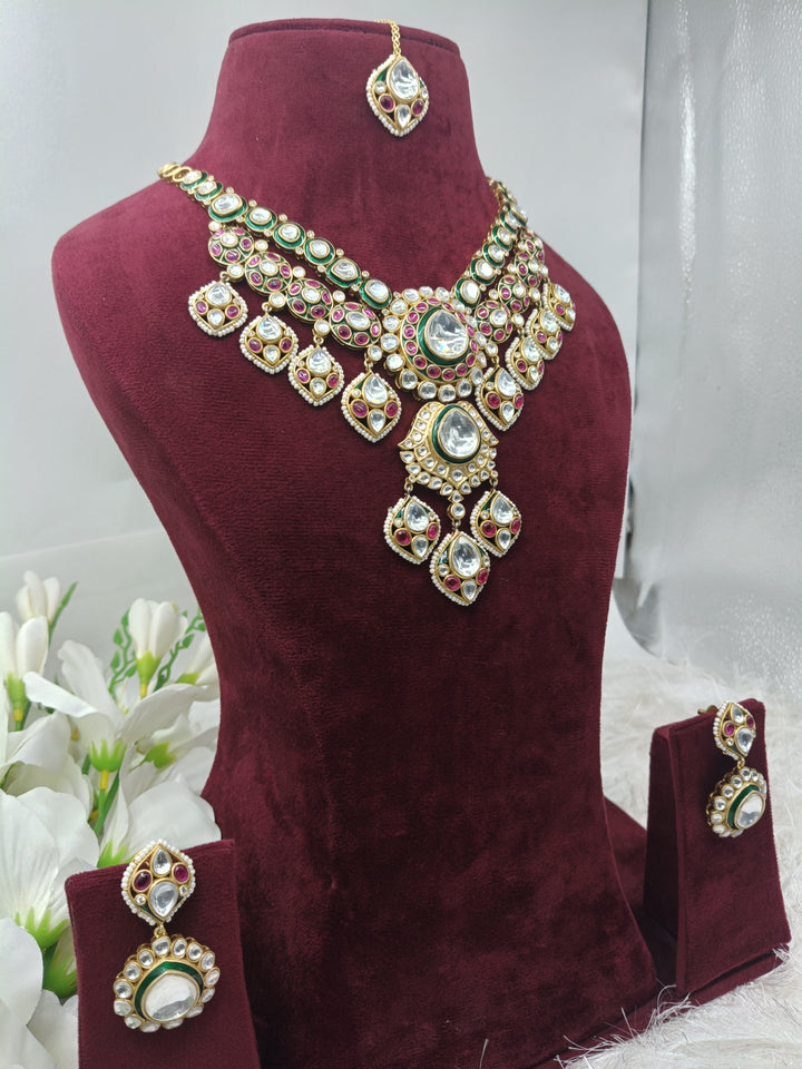 Jigisha  Kundan set