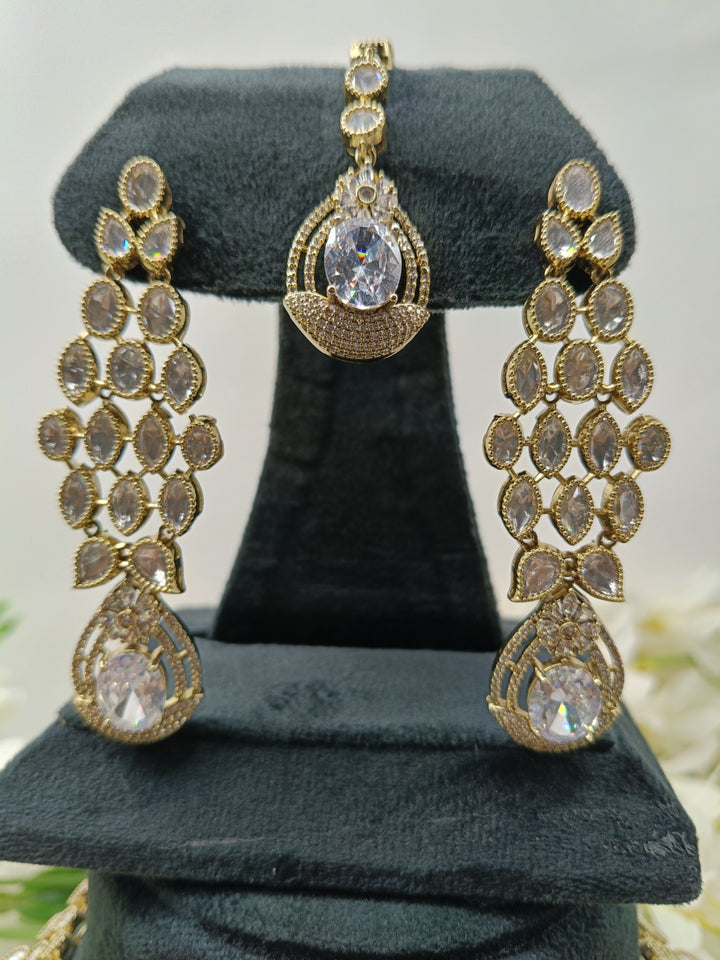 Apeksha Kundan Set