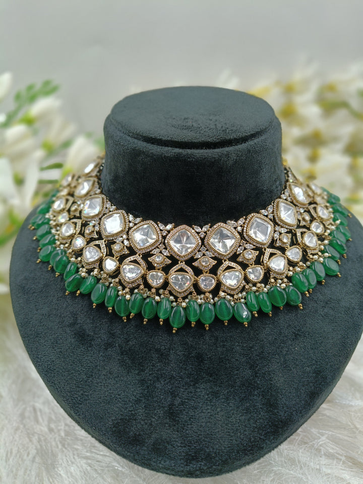 Falguni Kundan Set