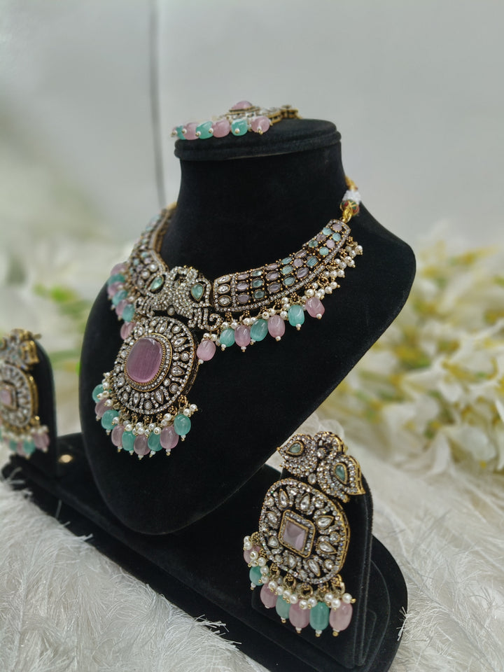 Samriddhi Kundan Set