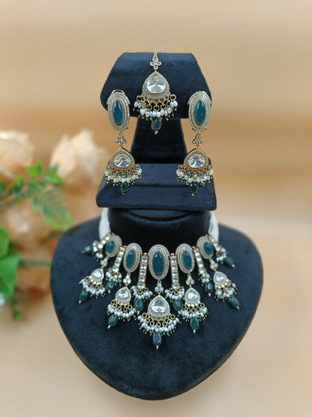 Prerna Kundan Set