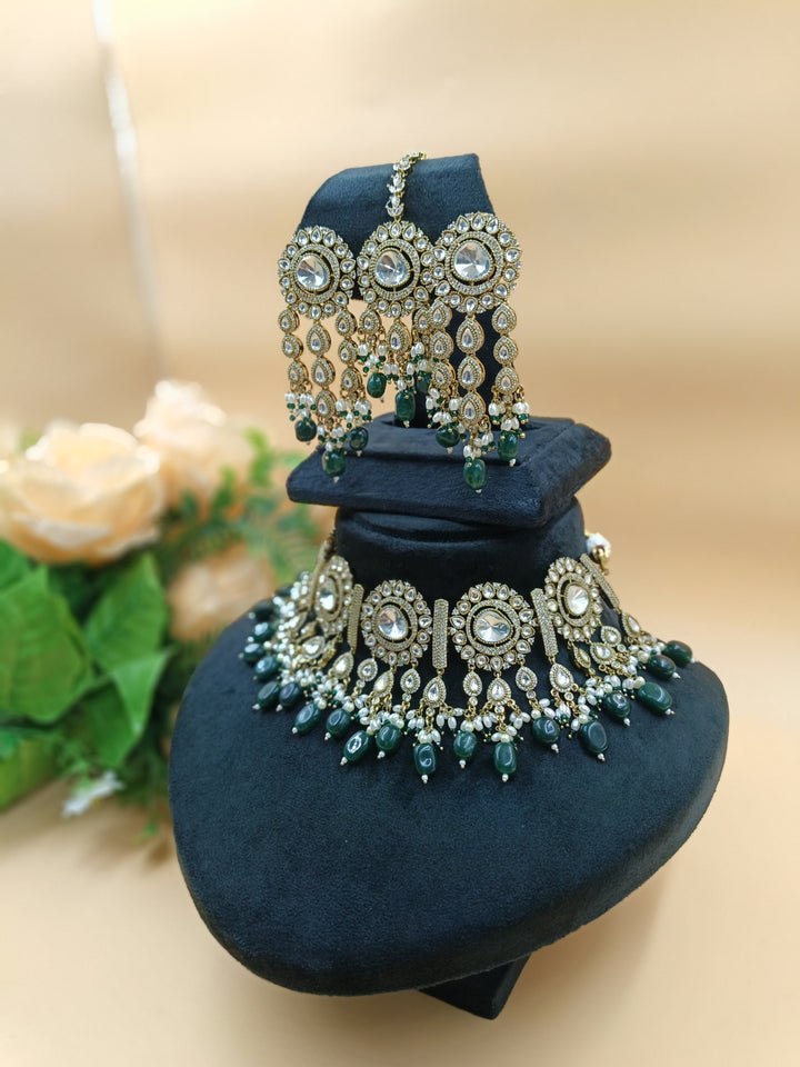 Sana Kundan Set
