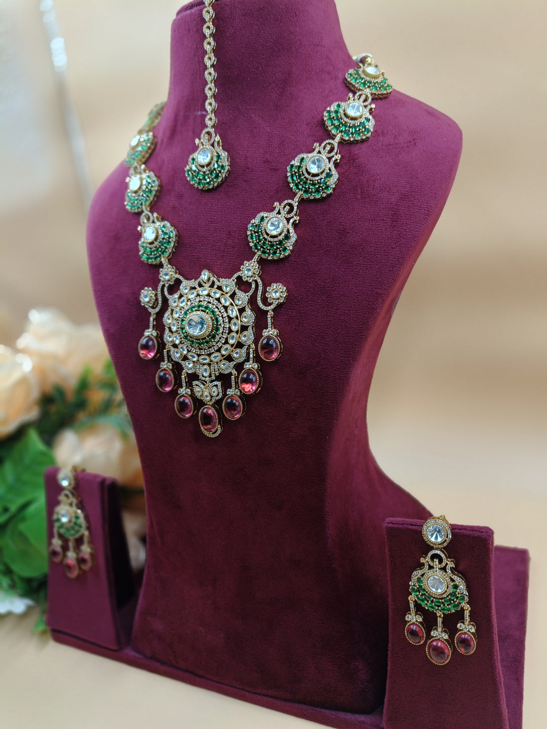 Radhya Kundan Set