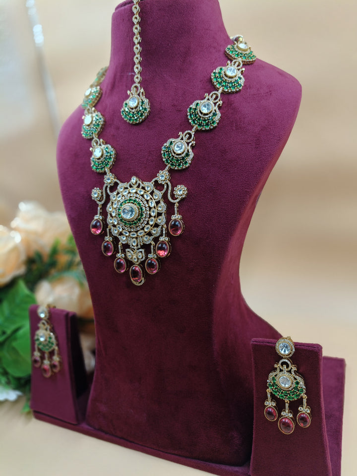 Radhya Kundan Set
