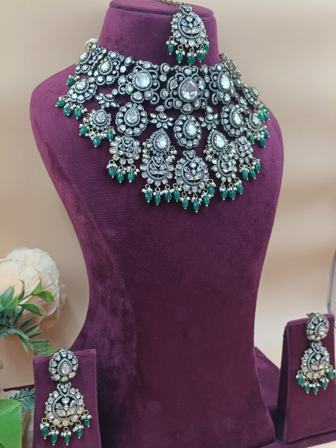 Aaradhya  Kundan Set