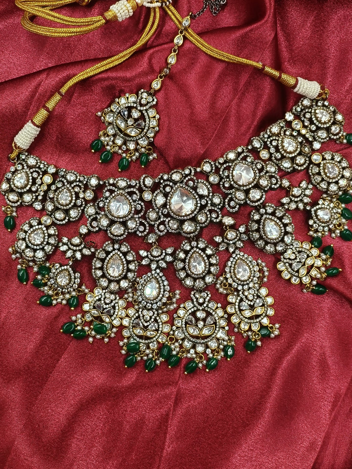 Aaradhya  Kundan Set