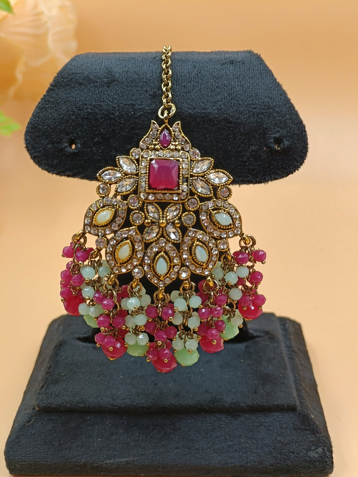 Zoha Kundan Set