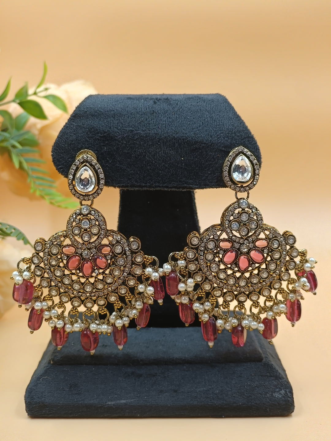 Madhuri Kundan Set